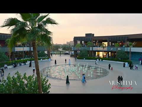 Riyadh Front: Mall Exterior