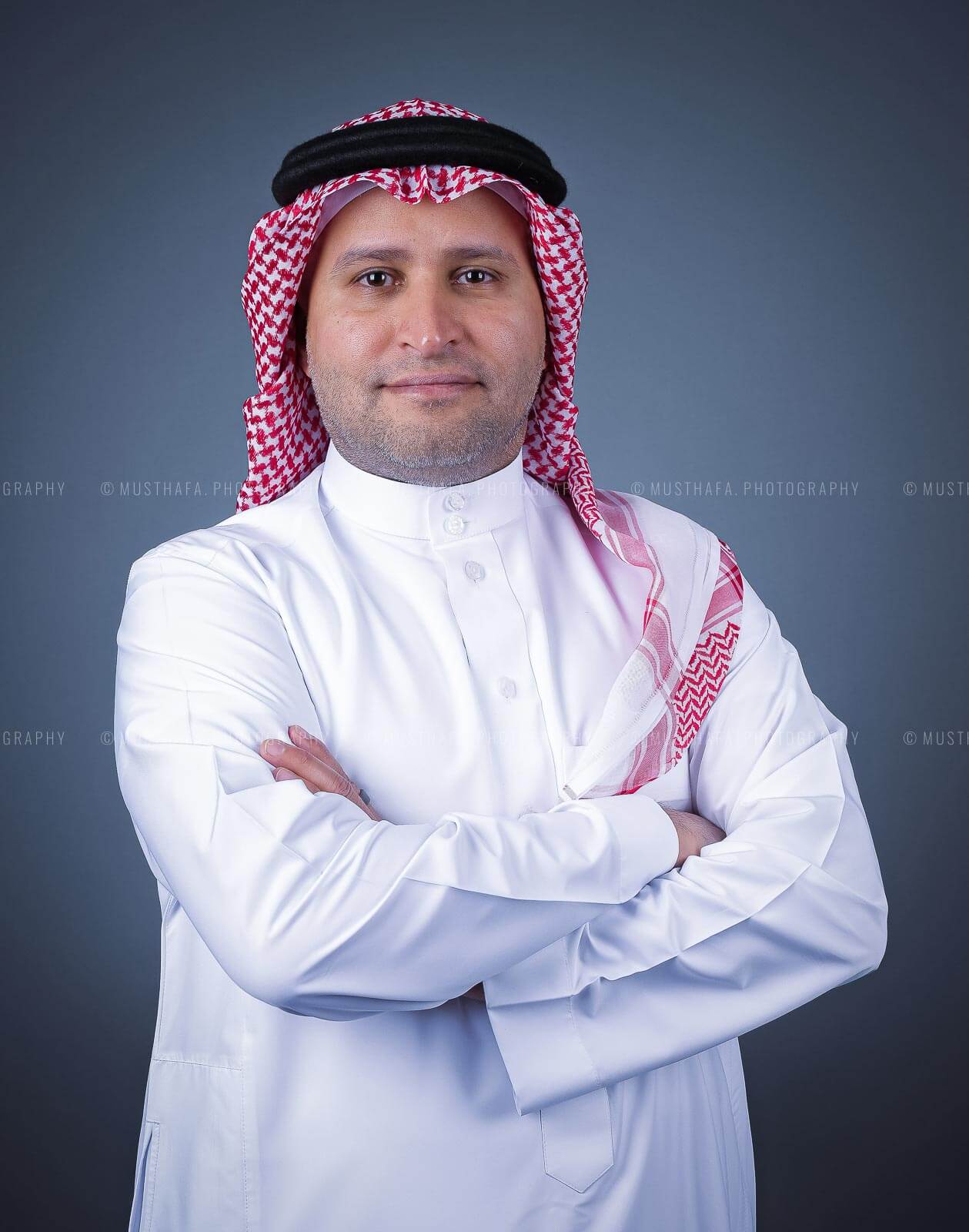 On Grey Backdrop Portrait Headshot Dubai UAE Saudi Arabia Riyadh KSA Qatar Kuwait Bahrain 01