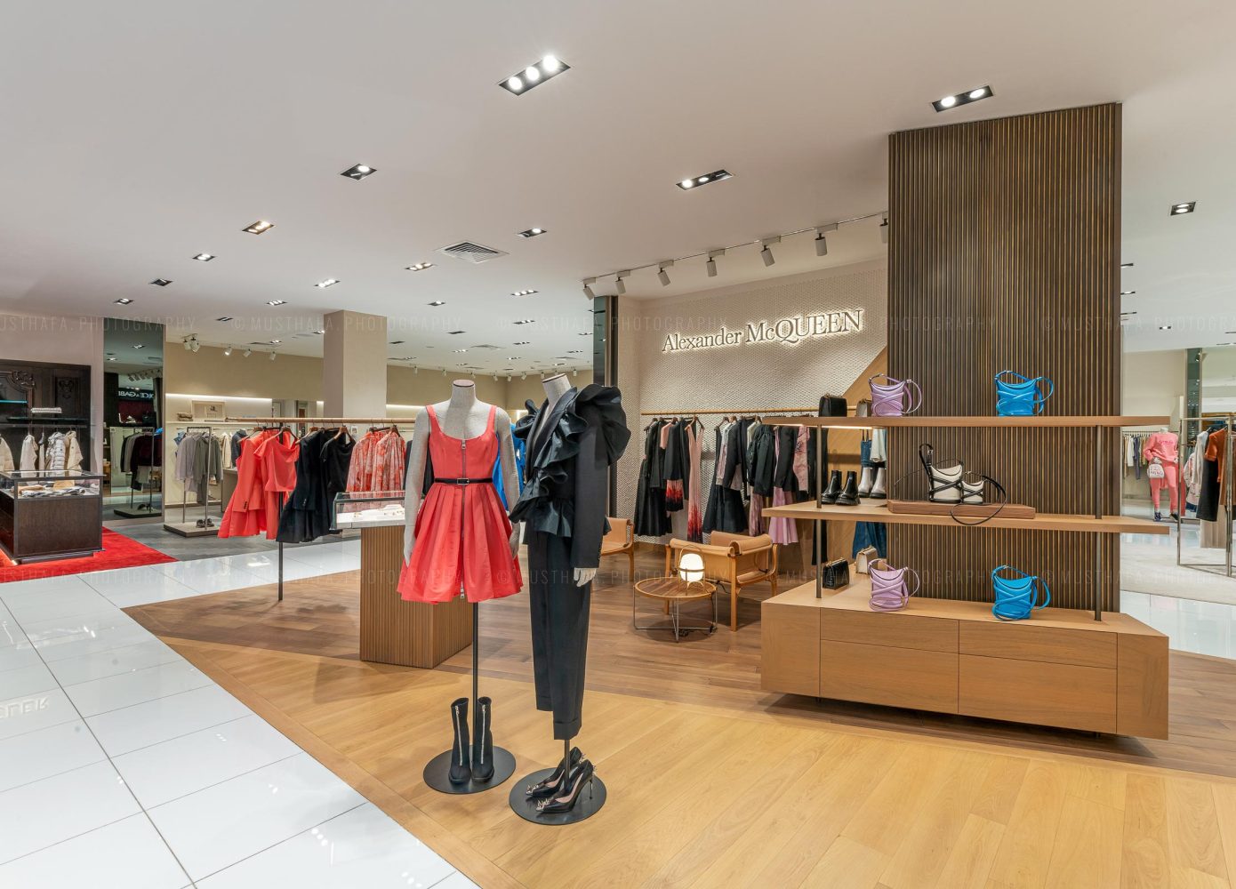 Alexander Mcqueen Mall of Emirates MOE Store Dubai Abu Dhabi UAE Kuwait Interior Retail Architecture Photography Professional Freelance Photographer 04
