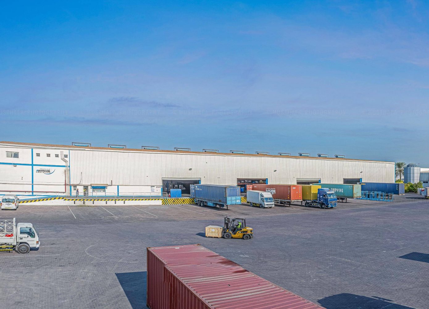 Aratrans Logistics Dubai Warehouse photographer storage photography distribution industrial factory Saudi Arabia KSA Riyadh 02