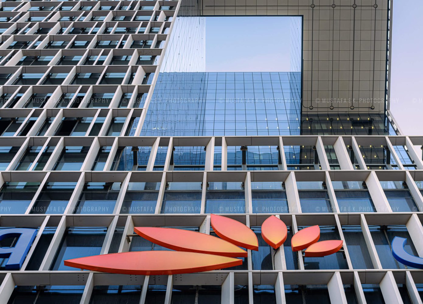 Mashreq Bank Dubai Headquarters Skyscraper Business Bay UAE stock photography exterior architecture photographer Kuwait architectural 02