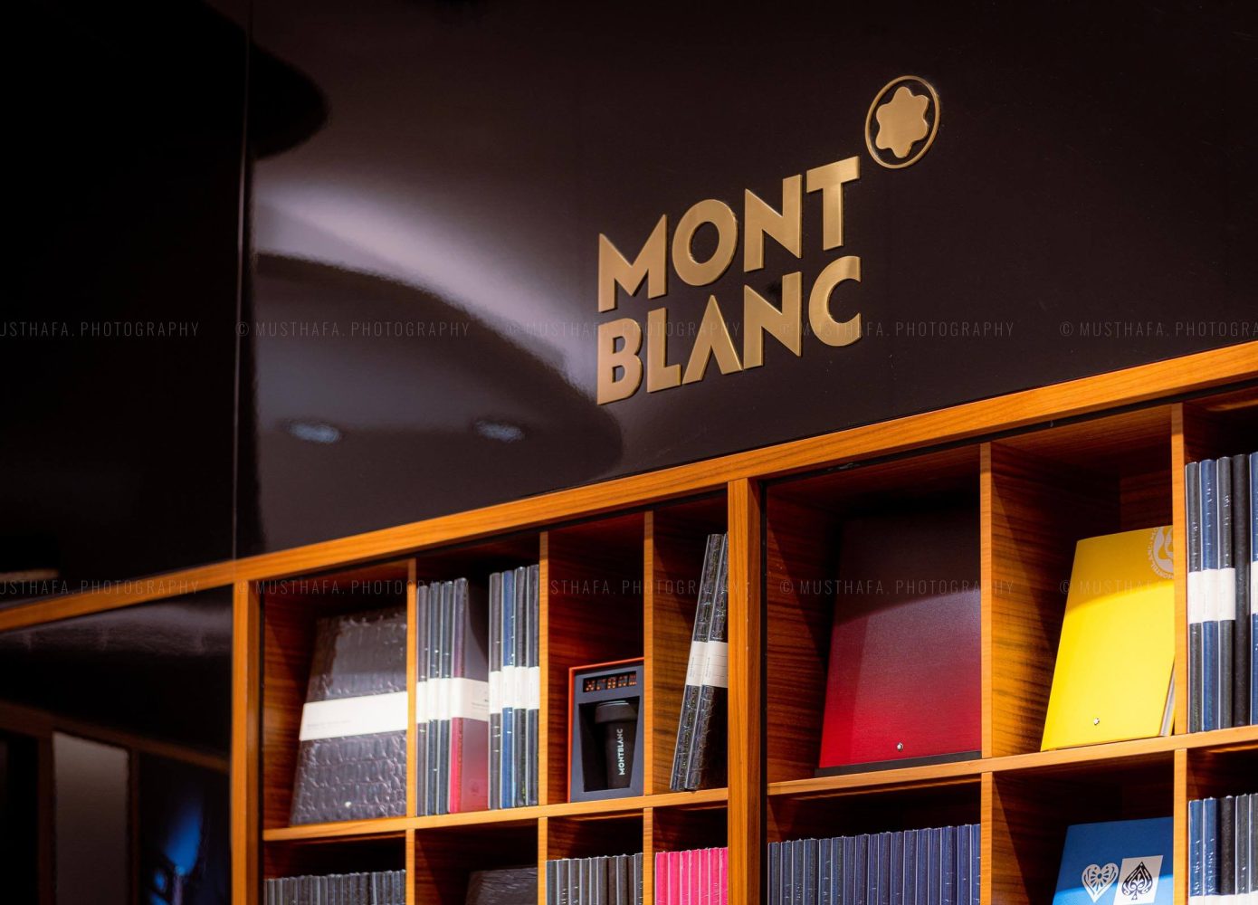 Montblanc Dubai Mall Store Retail Interior Photographer Luxury Brands Professional Freelance Abu Dhabi UAE Kuwait KSA Riyadh 08