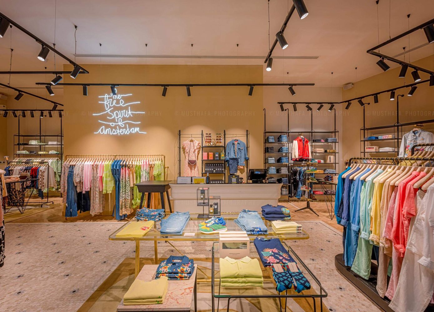 Scotch Soda Dubai Marina Mall Beside Store Retail Interior Photographer Luxury Brands Professional Freelance Abu Dhabi UAE Kuwait KSA Riyadh 03