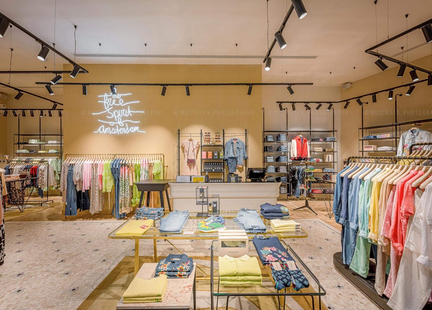 Scotch Soda Dubai Marina Mall Beside Store Retail Interior Photographer Luxury Brands Professional Freelance Abu Dhabi UAE Kuwait KSA Riyadh 03