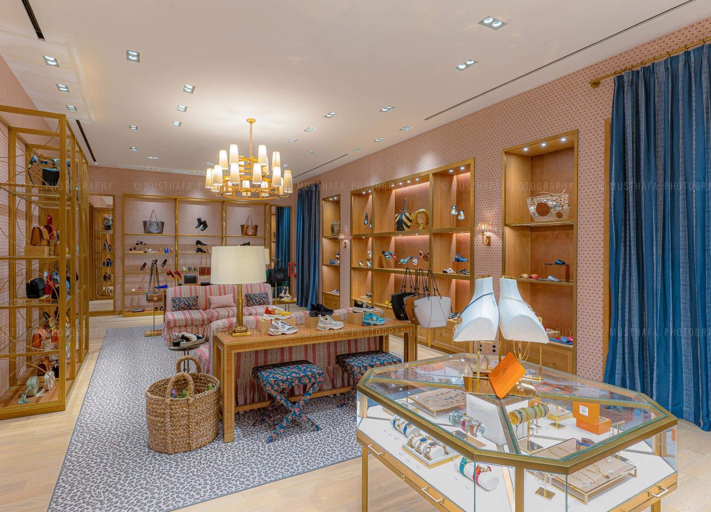 Tory Burch fashion store high end boutique retail photography Dubai Abu Dhabi UAE Qatar Doha Kuwait Bahrain Oman Saudi Arabia KSA Riyadh Bahrain 02