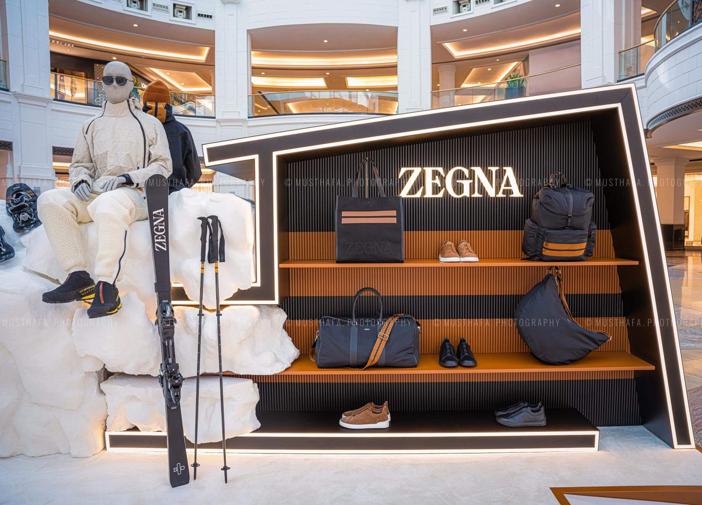 Zegna pop up boutique Dubai Mall MOE Mall Of Emirates photography interior architecture Dubai Abu Dhabi UAE Qatar Doha Kuwait Oman Saudi Arabia KSA Riyadh Bahrain 07