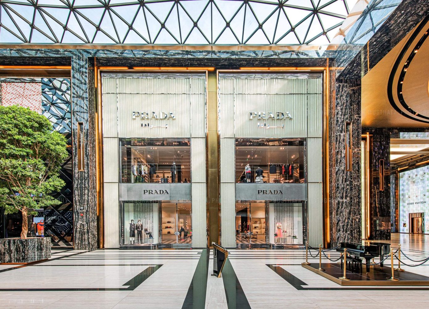 prada retail store high end boutique photography Dubai Abu Dhabi UAE Qatar Doha Kuwait Bahrain Oman Saudi Arabia KSA Riyadh Bahrain 01